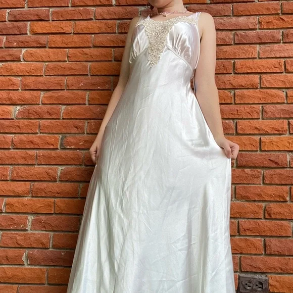 SOLD Vintage satin lace slip dress - Picture 15 of 15